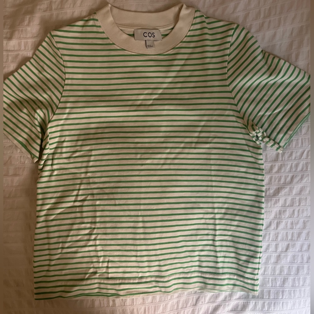 COS women’s clean cut t-shirt